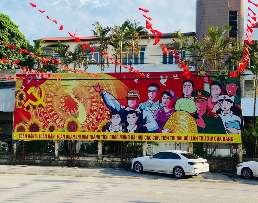 Không khí chào mừng Đại hội XIV của Đảng tại phường Hà Giang 1, Tuyên Quang.