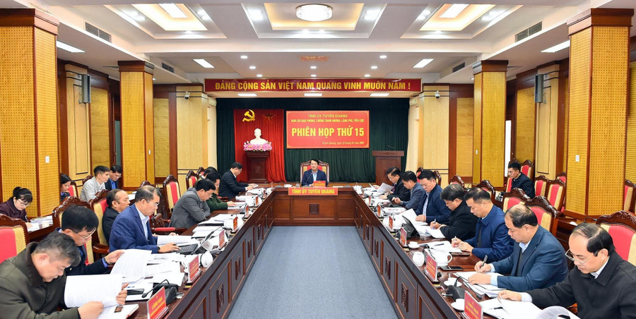 Bí thư Tuyên Quang yêu cầu xử lý vi phạm với tinh thần "không có vùng cấm, không có ngoại lệ". (Ảnh: CTTTQ)