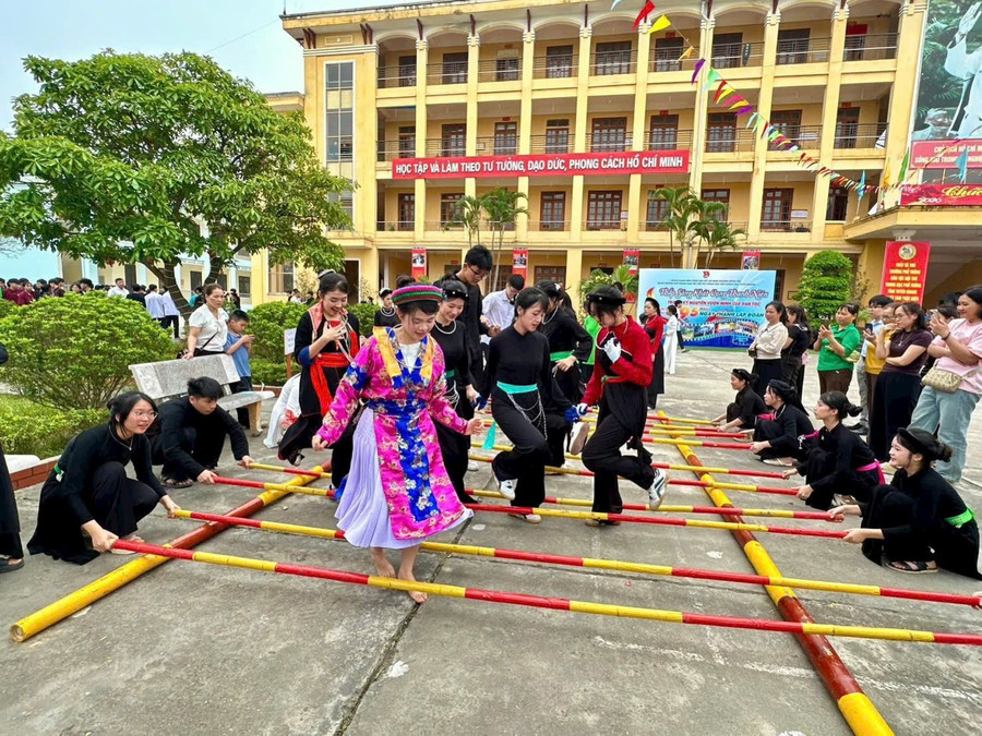 Tuyên Quang kiện toàn bộ máy giáo dục, góp phần nâng cao chất lượng dạy và học.