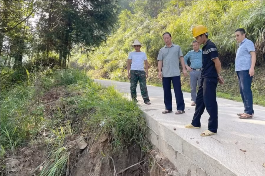 Xuất hiện nhiều điểm sạt lở trên các tuyến đường giao thông và khu dân cư tại Hoàng Su Phì. (Ảnh: Hoàng Hà)