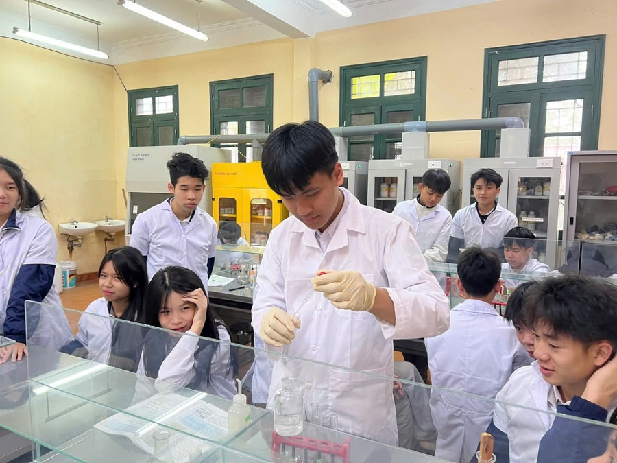 Tuyên Quang tăng cường các tiết học thực hành, thí nghiệm.