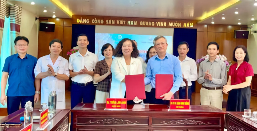 Hợp tác giữa 2 đơn vị về đào tạo thực hành cho học sinh, sinh viên. 1000032759.jpg