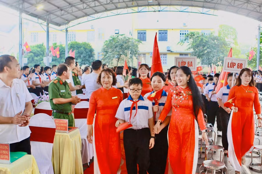 Trường THCS Lê Quý Đôn luôn nỗ lực đổi mới giáo dục toàn diện bằng các hoạt động cụ thể.