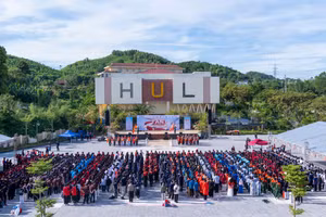 Không khí rực rỡ sắc màu trong Ngày hội tân sinh viên Trường Đại học Luật, Đại học Huế