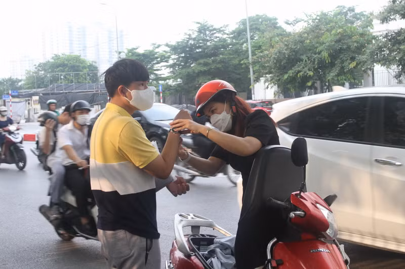 Tiếp sức sĩ tử trước kỳ thi vào trường chuyên Hà Nội