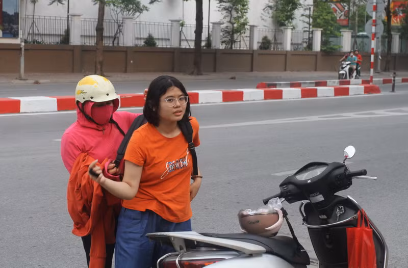 Tiếp sức sĩ tử trước kỳ thi vào trường chuyên Hà Nội