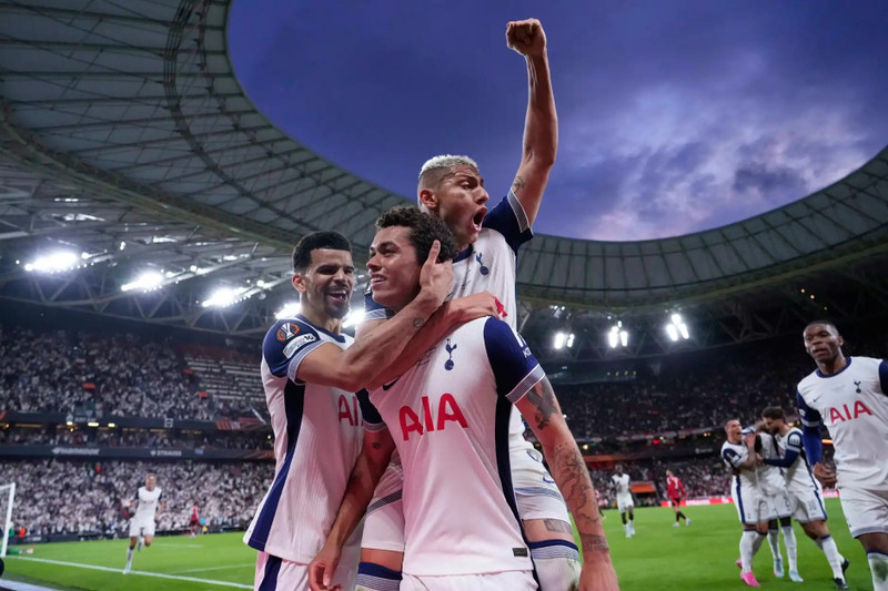tottenham-3.jpg