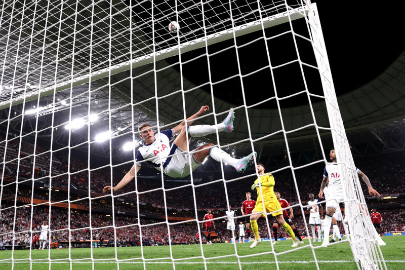 tottenham-10.jpg