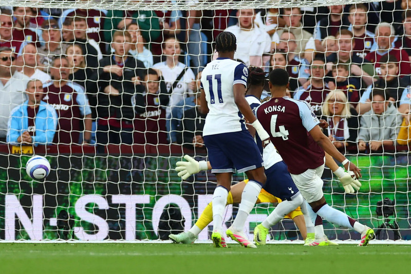 tottenham-4.jpg