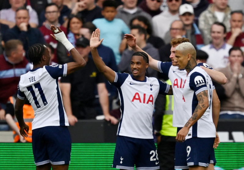 tottenham-4.jpg