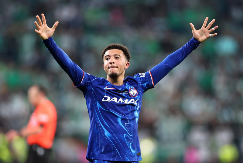 jadon-sancho-chelsea-celebrates.jpg