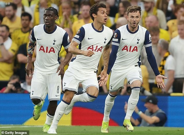 tottenham-9.jpg