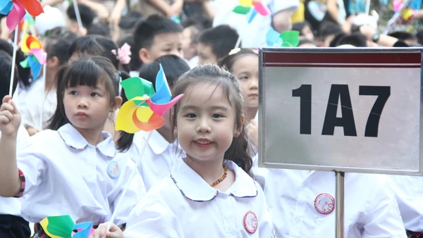 Học sinh Trường Tiểu học Vĩnh Tuy (Vĩnh Hưng, Hà Nội). Ảnh: TG
