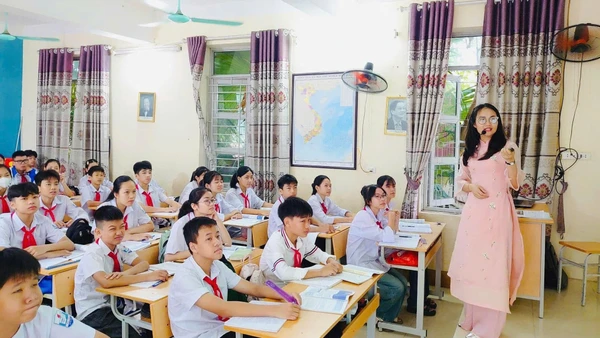 Giờ học tại Trường THCS Hà Lộc (phường Phú Thọ, Phú Thọ). Ảnh: NTCC