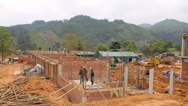 Đẩy nhanh tiến độ thi công tại các trường nội trú liên cấp ở khu vực biên giới Quảng Trị.