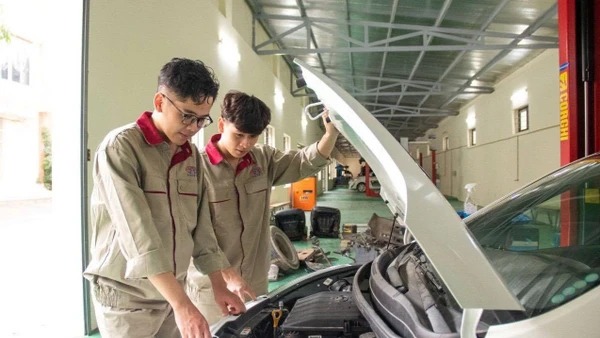 Sinh viên Trường Cao đẳng Công nghệ cao Hà Nội. Ảnh: NTCC