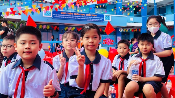 Học sinh Trường Tiểu học Nguyễn Thanh Tuyền (Tân Sơn Hòa, TPHCM) trong ngày khai giảng năm học mới. Ảnh: MA
