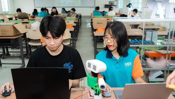 Sinh viên Trường Đại học Kinh tế TPHCM. Ảnh: Website nhà trường