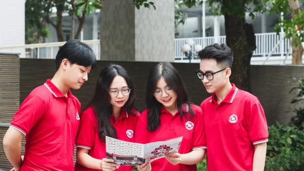 Sinh viên Trường Đại học Ngoại thương. Ảnh: NTCC