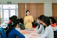 Giảng viên, sinh viên Trường Đại học Sư phạm (Đại học Đà Nẵng).