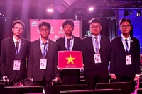 Đội tuyển quốc gia Việt Nam giành 1 Huy chương Vàng, 4 Huy chương Bạc tại Kỳ thi Olympic Vật lí Quốc tế (IPhO) năm 2025.