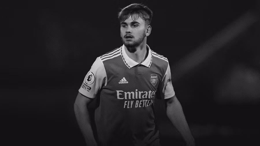 Chấn thương khi thi đấu, cựu tiền đạo Arsenal qua đời ở tuổi 21