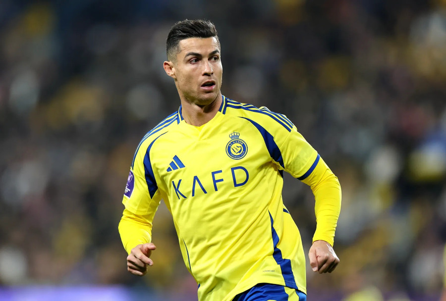 Cristiano Ronaldo muốn được làm đồng đội cùng với ngôi sao từ Ngoại hạng Anh. ronaldo-7974.jpg