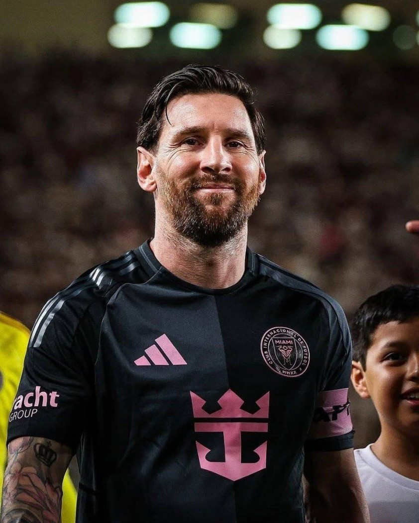 Messi trở thành cầu thủ đầu tiên đạt mốc 35 lần đóng góp bàn thắng trong 2 mùa liên tiếp tại MLS. messi.jpg