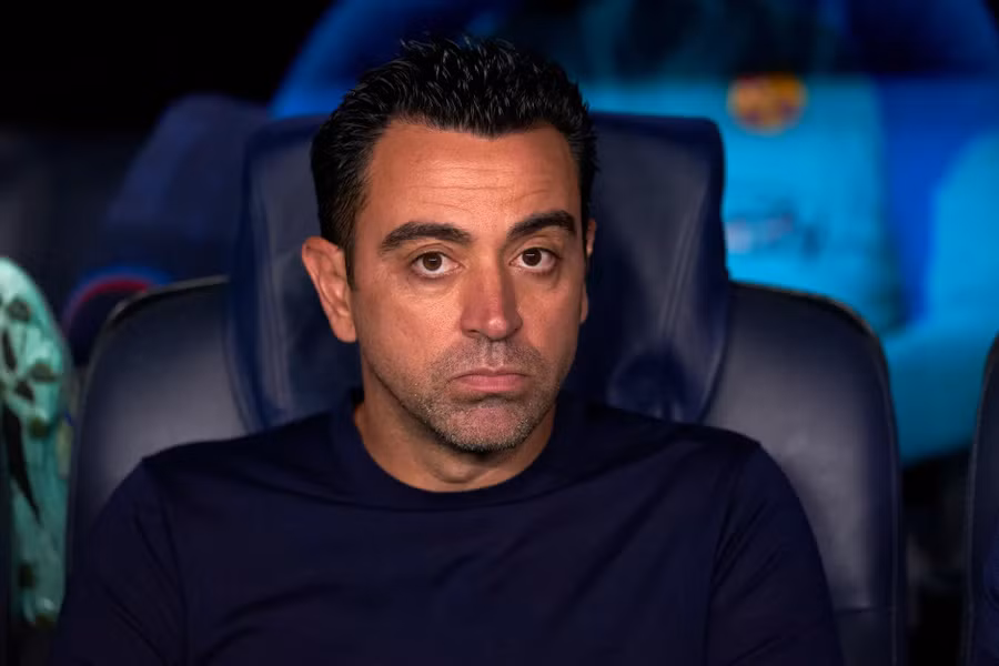 xavi-hernandez-manager-fc-barcel.jpg