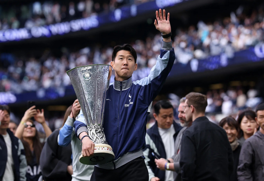 Nhiều nguồn tin tại Anh khẳng định thủ quân Son Heung-Min sắp rời Spurs. son-heung-min-tottenham-hotspur.jpg