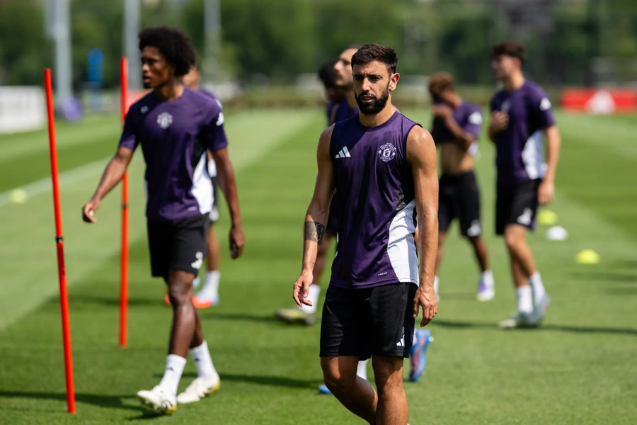 Al Nassr được cho là quan tâm đến việc ký hợp đồng với Bruno Fernandes. 2.jpg
