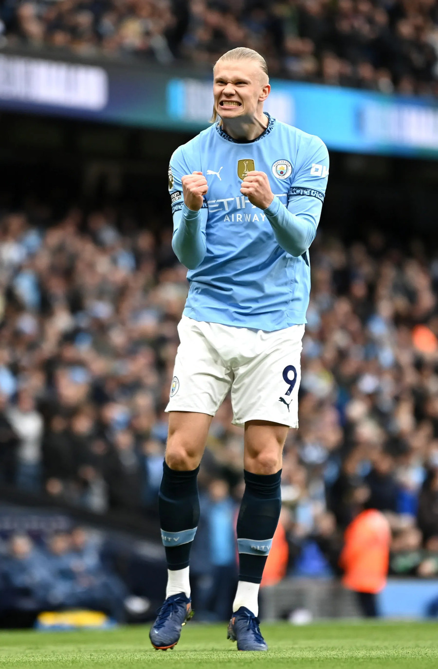 Erling Haaland hưởng lương cao nhất Ngoại hạng Anh với 500.000 bảng Anh/tuần. erling-haaland-manchester-city-c.jpg