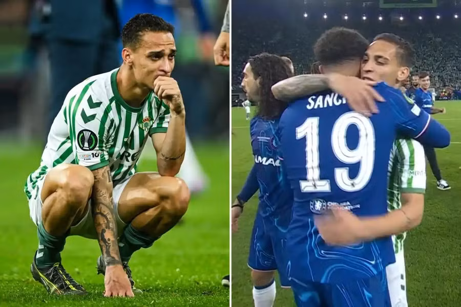 Antony khóc nghẹn sau trận chung kết Conference League