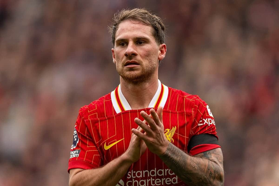 Mùa giải này của Mac Allister với Liverpool đã kết thúc. 2025-04-13-139-liverpool-west-ha.jpg