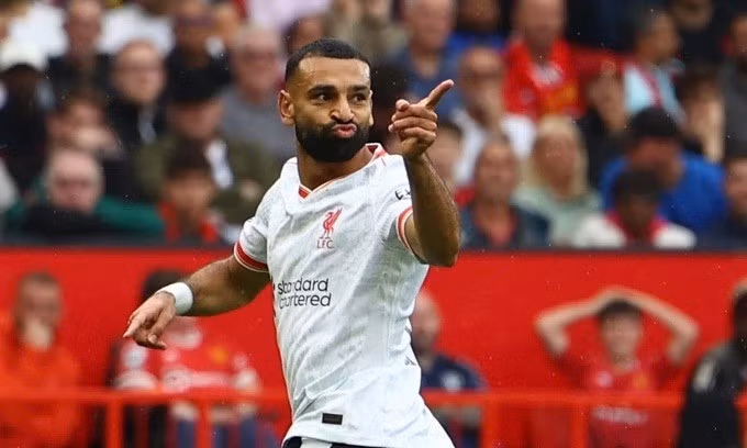 Vừa hóa người hùng, Salah lập tức làm buồn lòng Liverpool 