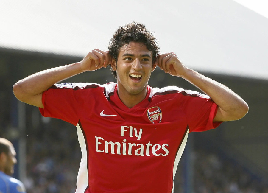 Tiền đạo Carlos Vela trong màu áo Arsenal. arsenals-mexican-striker-carlos.jpg