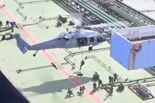 Tàu chở dầu cỡ lớn Majestic X của Iran bị Hải quân Mỹ bắt giữ, ngày 23/4/2026.