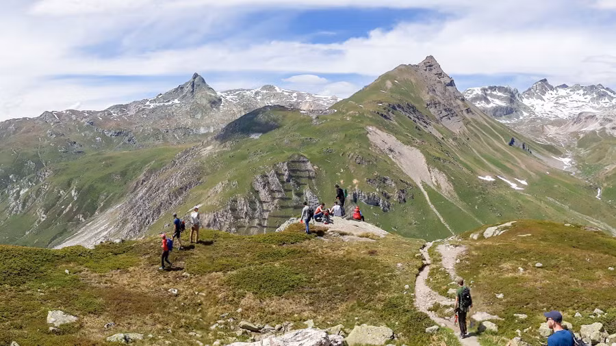 Dãy núi Alps ở bang Grisons, miền đông Thụy Sĩ là khu vực thăm dò tiềm năng về trữ lượng hydro tự nhiên.