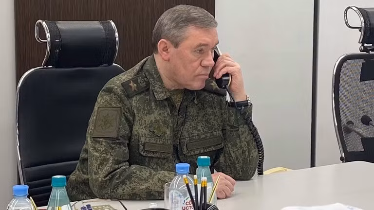 Tổng Tham mưu trưởng quân đội Nga, tướng Valery Gerasimov.