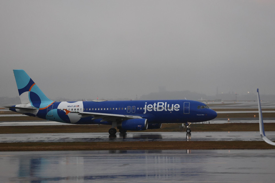 Máy bay của hãng JetBlue Airways. 