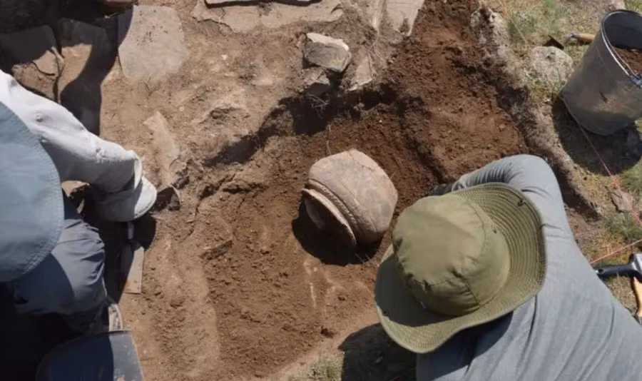 Các nhà khảo cổ học mới đây đã phát hiện ra hai thành phố cực hiếm bị lãng quên có niên đại 1.324 năm.