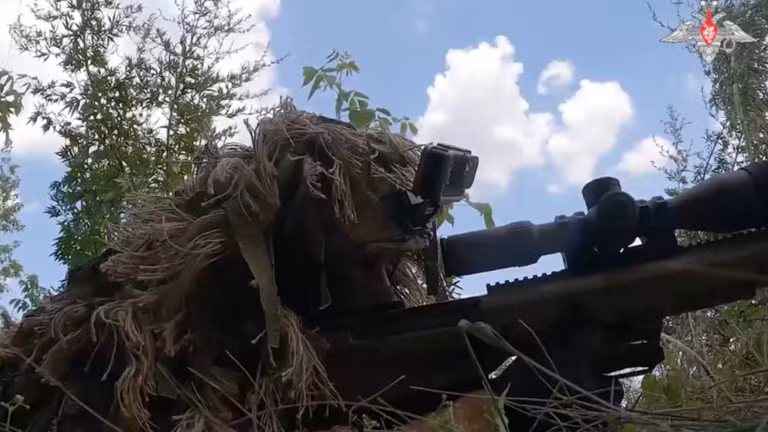 Lính bắn tỉa Nga hoàn thành xuất sắc nhiệm vụ