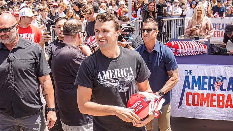 Charlie Kirk, một nhà hoạt động có sức ảnh hưởng, đã tử vong do bị súng bắn, ngày 10/9/2025.