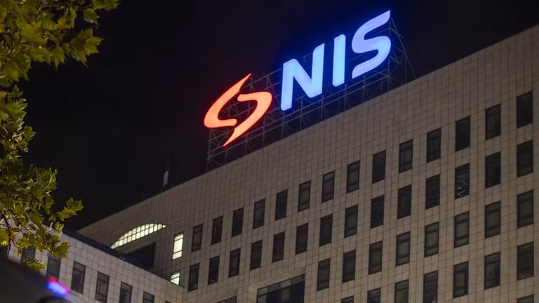 Tòa nhà NIS tại Novi Sad, Serbia.