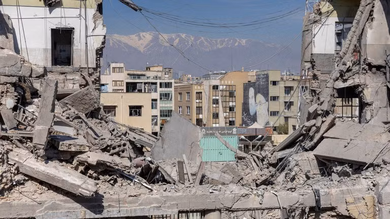 Một cuộc tấn công phối hợp của Mỹ và Israel nhằm vào Iran, ngày 2/3/2026.