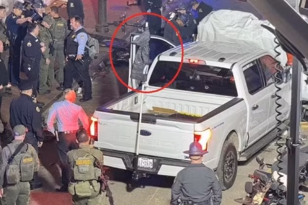 Cờ IS và thiết bị nổ được tìm thấy trong vụ đâm xe ở Mỹ, ngày 1/1/2025.