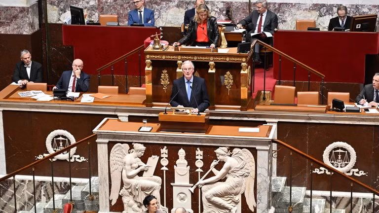 Thủ tướng Pháp Michel Barnier phát biểu trong cuộc tranh luận trước cuộc bỏ phiếu bất tín nhiệm.