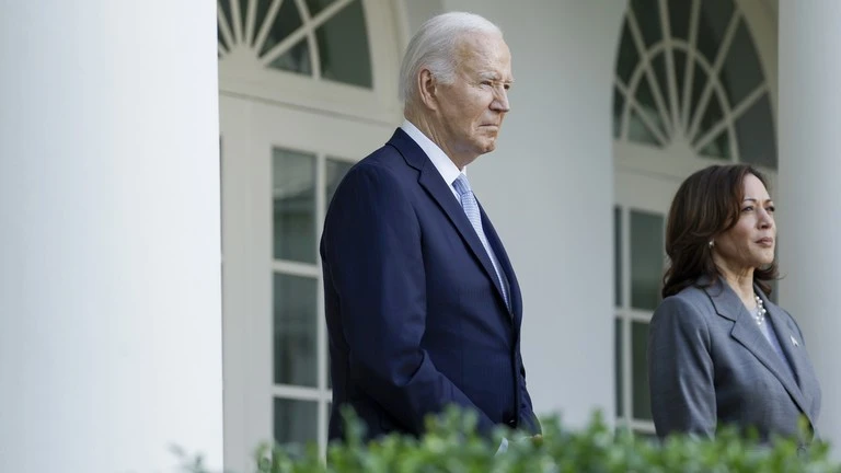 Tổng thống Mỹ Joe Biden (trái) và Phó Tổng thống Kamala Harris.