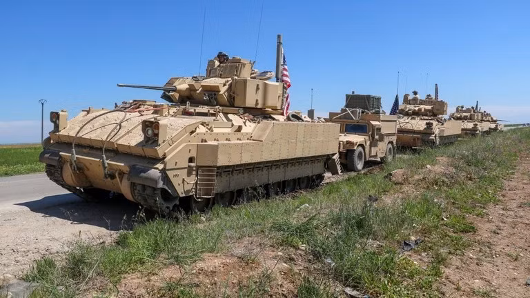 Mỹ vừa gửi đoàn xe lớn nhất đến Syria kể từ khi chính quyền Assad sụp đổ.