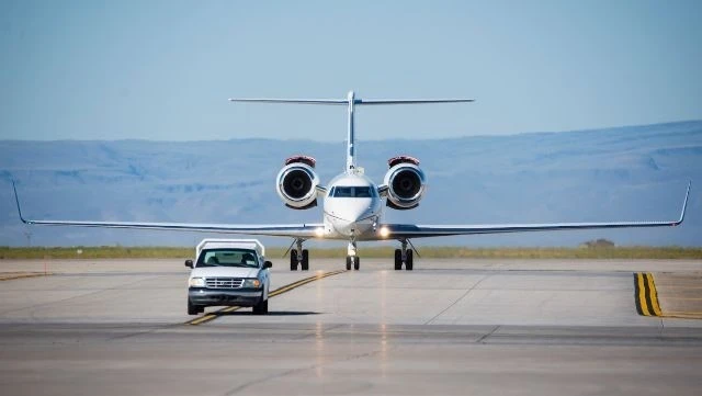 Máy bay Gulfstream C-37B của Không quân Mỹ đáp xuống một sân bay ở Moscow, Nga, ngày 13/2/2025.